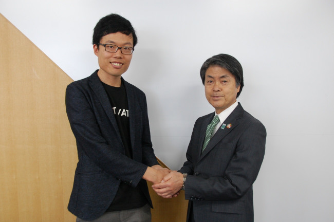 太田稔彦豊田市長と株式会社SkyDrive代表取締役福澤知浩