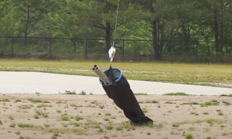 どこでも荷下ろし出来るホイスト機能付き